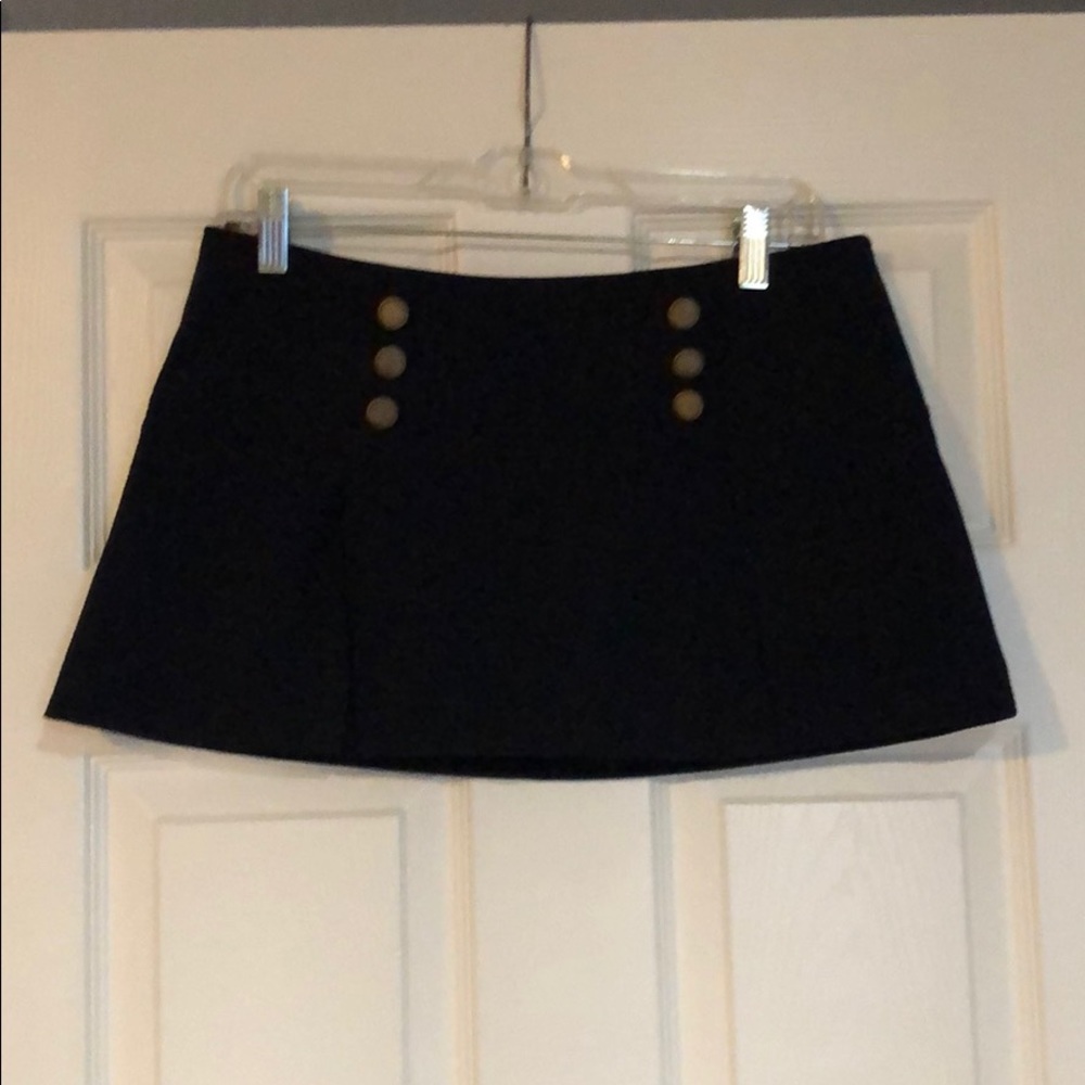 Navy skirt w/shorts underneath (skort)